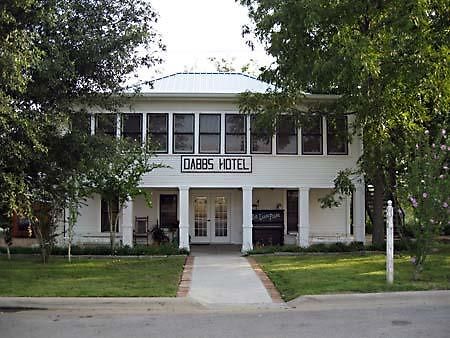 Dabbs Hotel Bed And Breakfast Llano 外观 照片