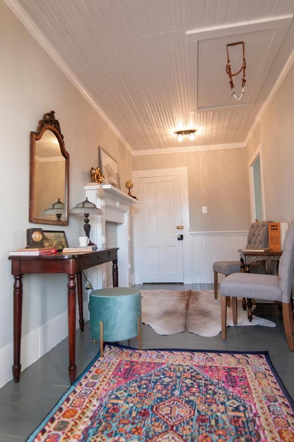 Dabbs Hotel Bed And Breakfast Llano 外观 照片
