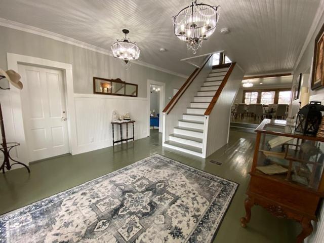 Dabbs Hotel Bed And Breakfast Llano 外观 照片