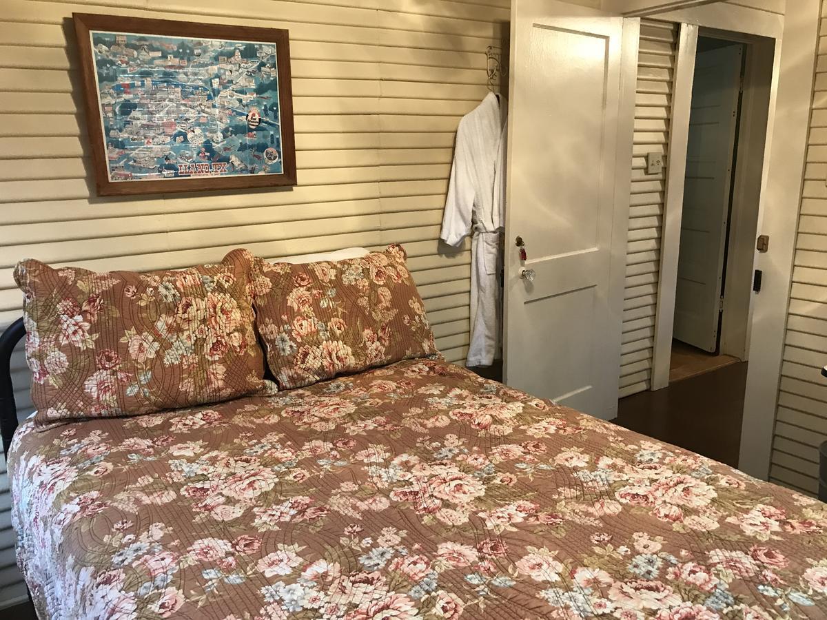 Dabbs Hotel Bed And Breakfast Llano 外观 照片