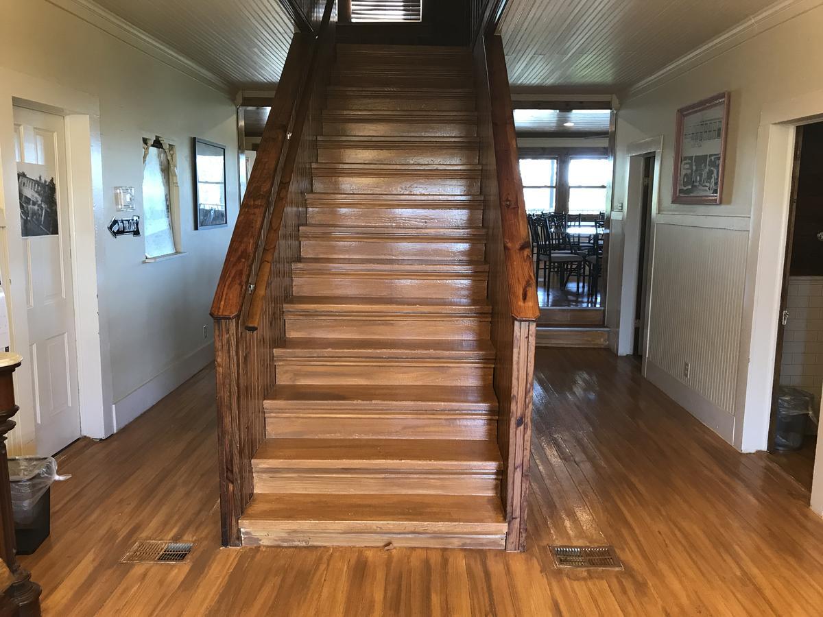 Dabbs Hotel Bed And Breakfast Llano 外观 照片