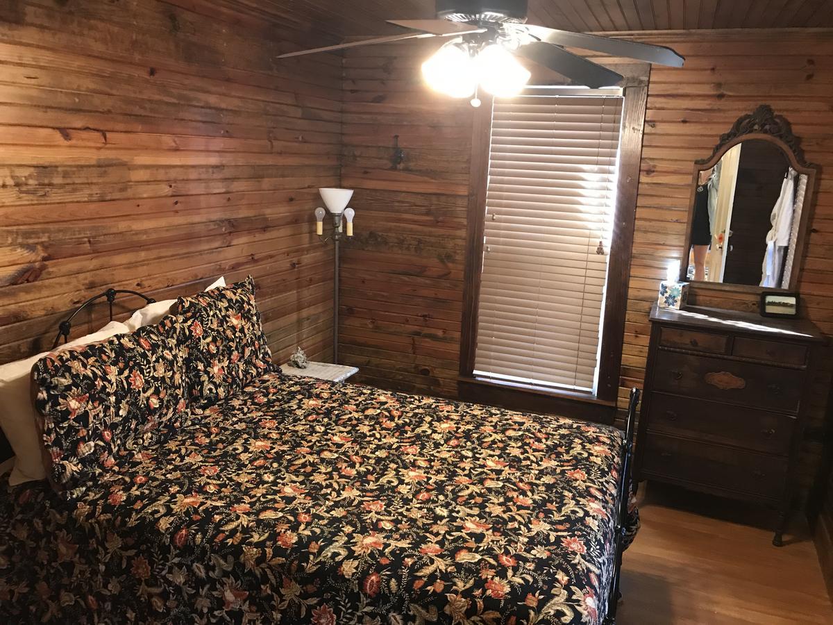 Dabbs Hotel Bed And Breakfast Llano 外观 照片