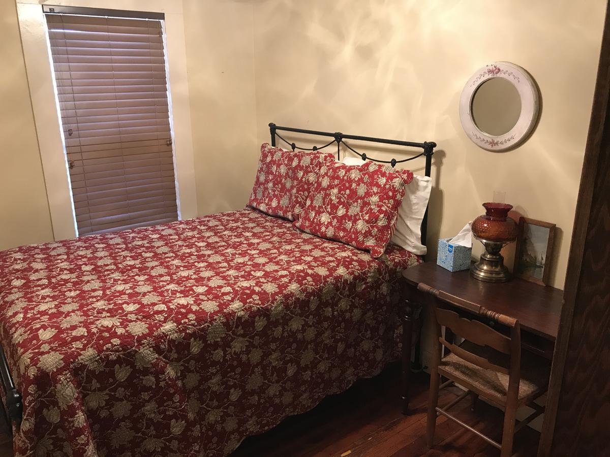 Dabbs Hotel Bed And Breakfast Llano 外观 照片